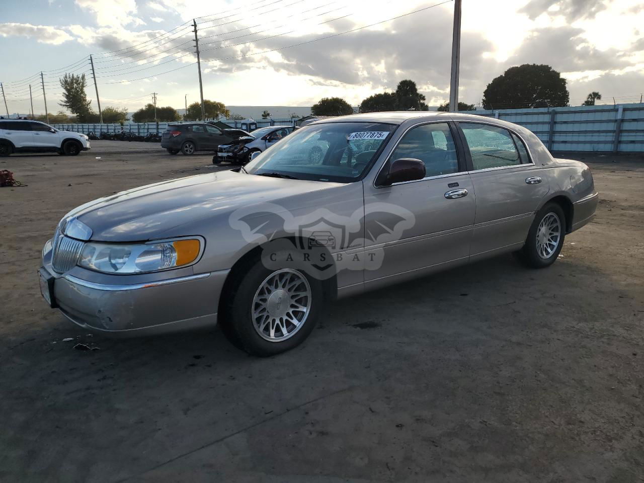 Lincoln Town Car SIGNATURE 1999