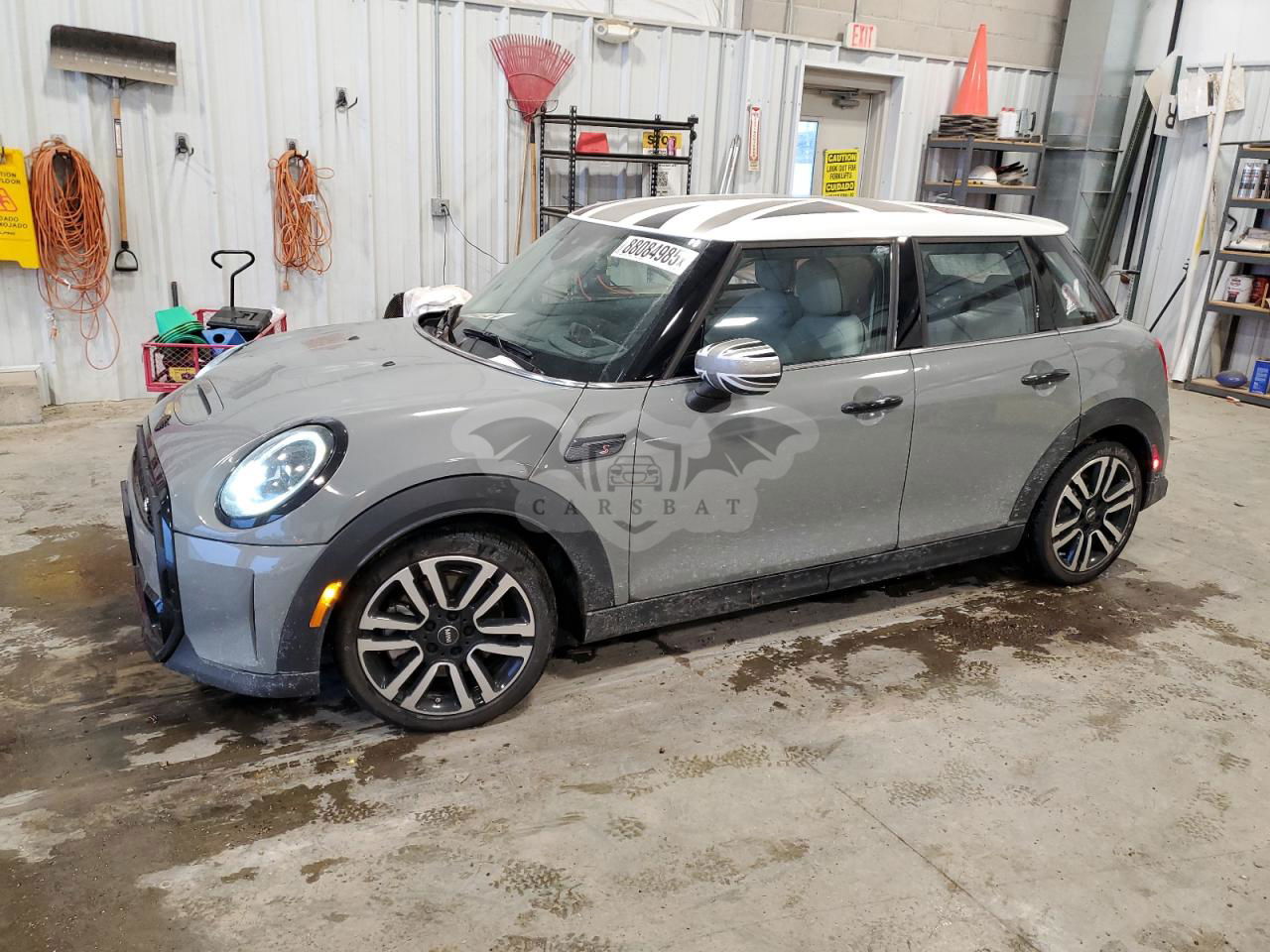 Mini Cooper 2.0L  4 2022
