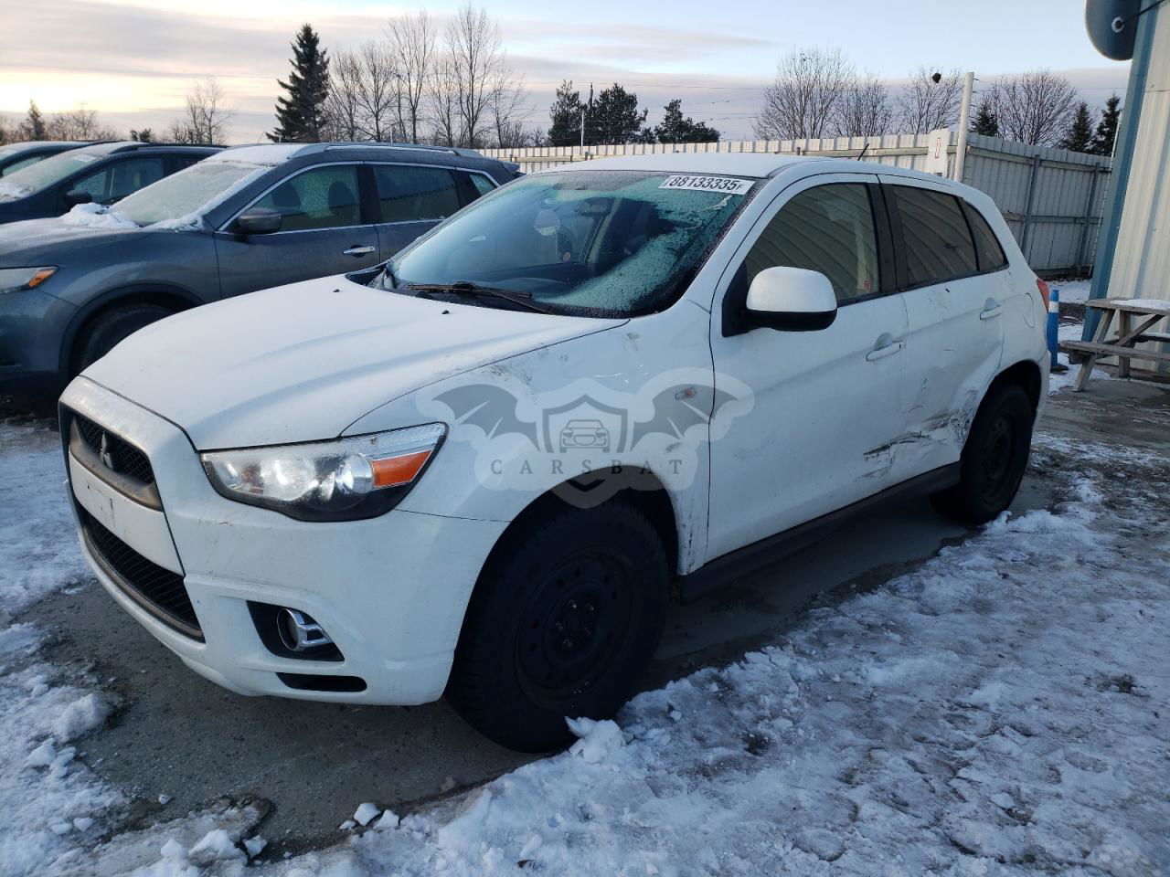 Mitsubishi Outlander SE 2.0L  4 2012