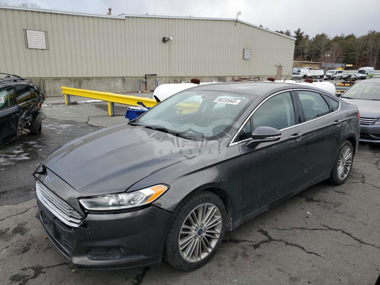 Ford Fusion SE 2.0L  4 2015