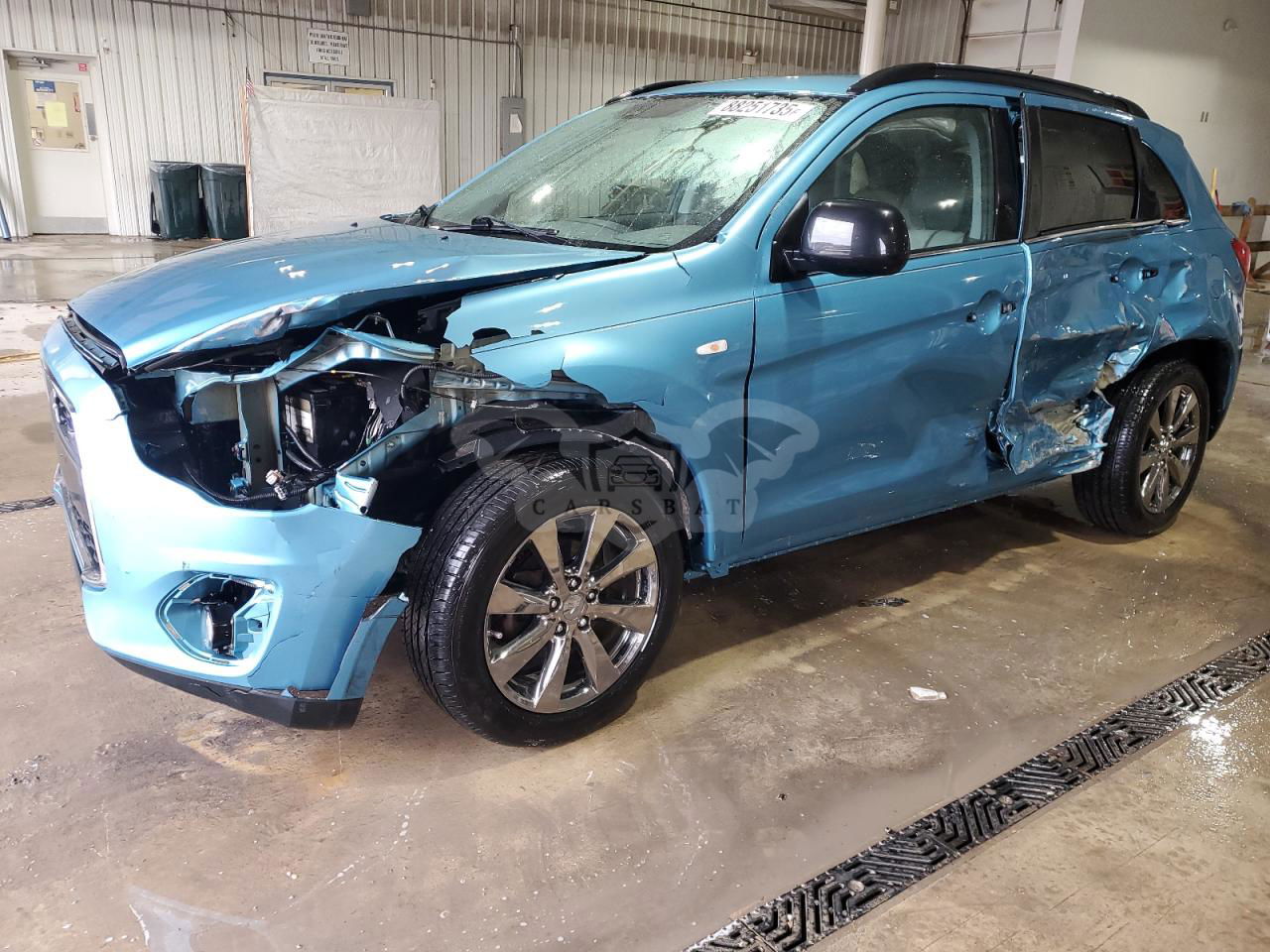 Mitsubishi Outlander LE 2.0L  4 2013