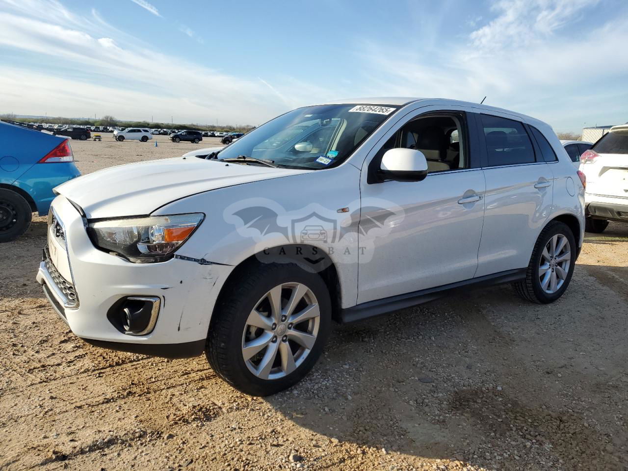 Mitsubishi Outlander SE 2.0L  4 2013
