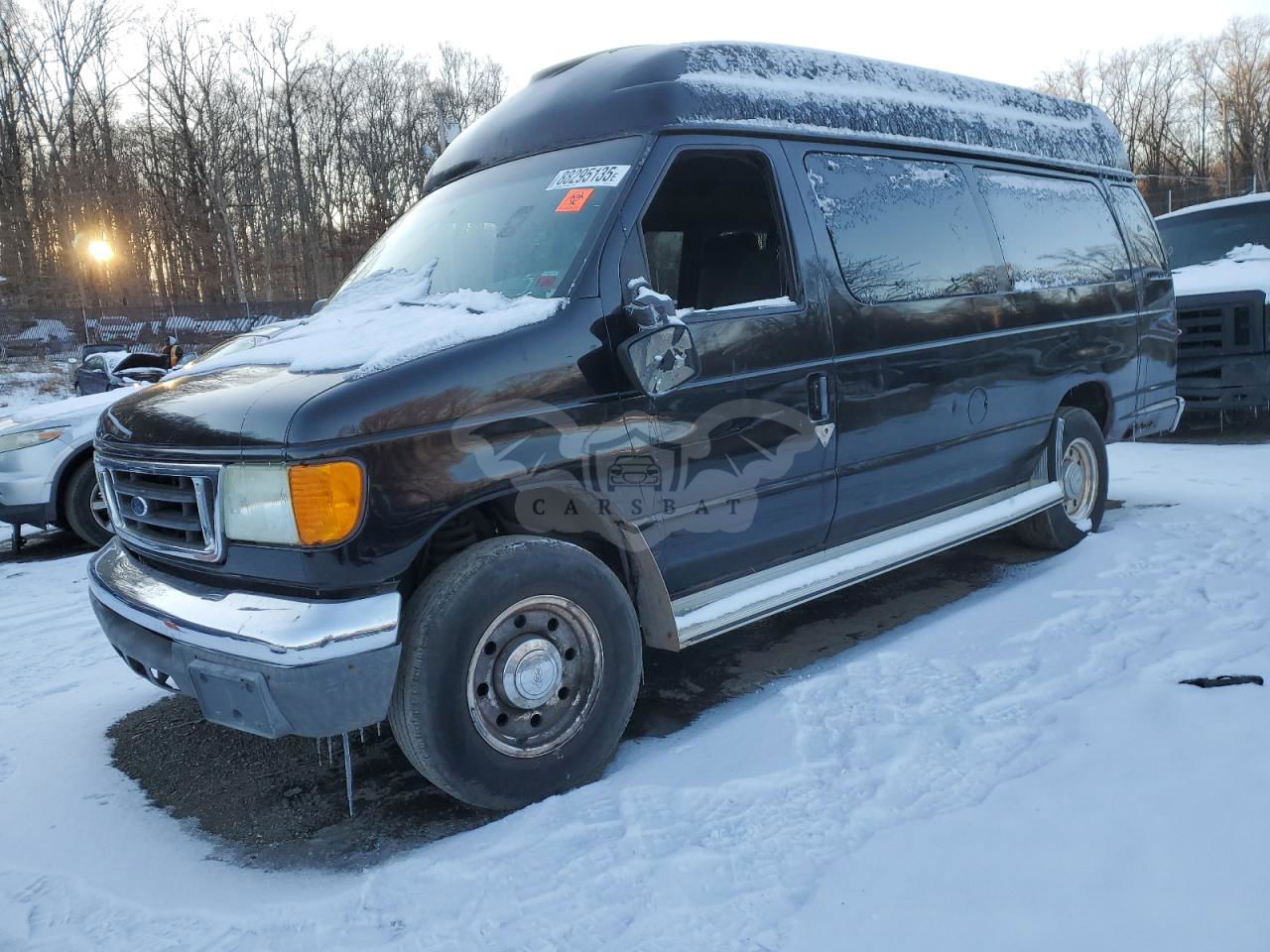Ford Econoline E350 SUPER DUTY VAN 5.4L  8 2005