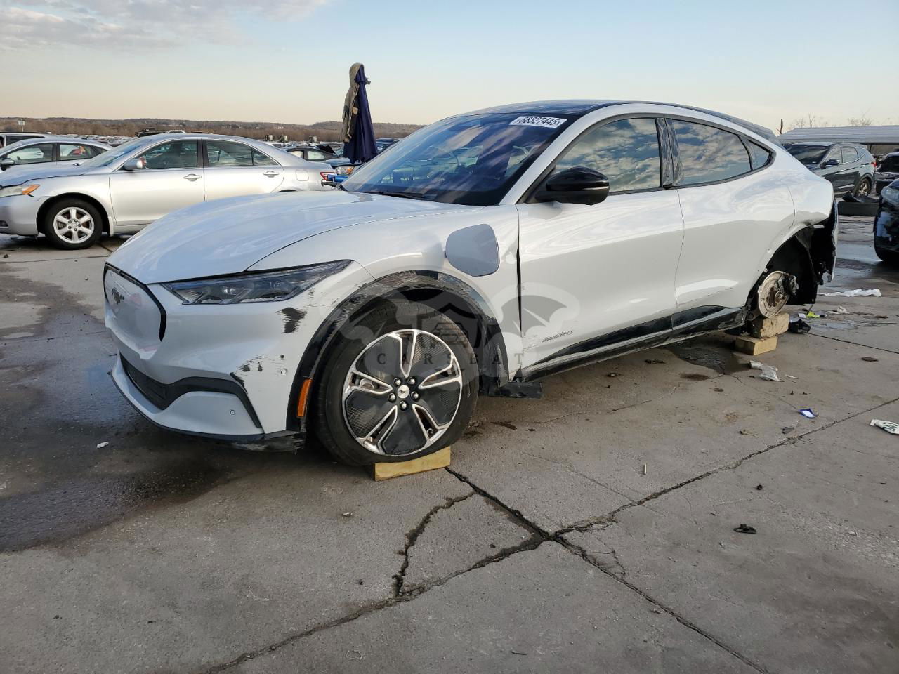 Ford Mustang Mach-E PREMIUM 2023