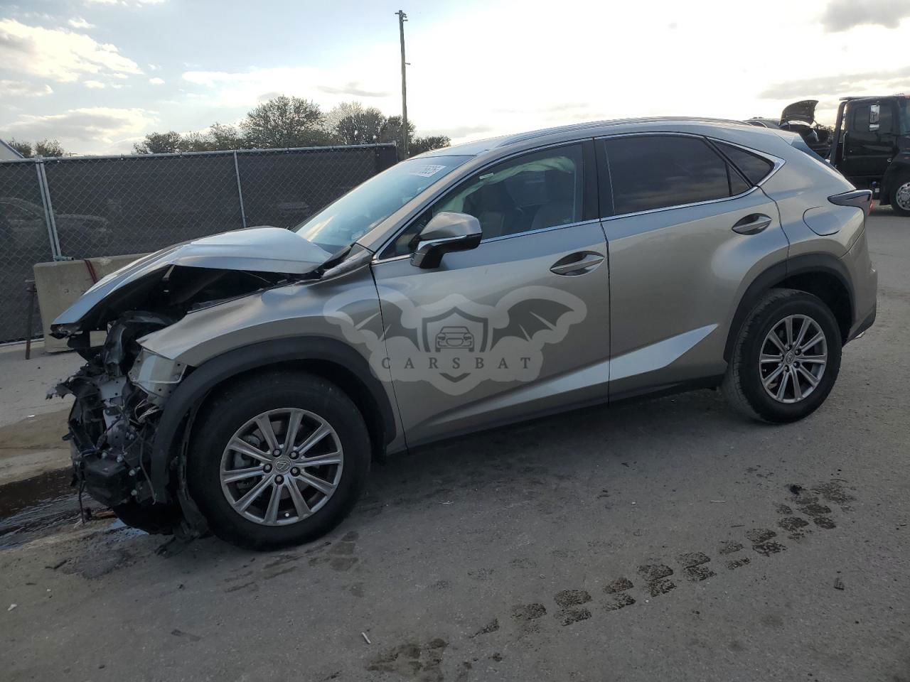 Lexus NX 200T BASE 2.0L  4 2016