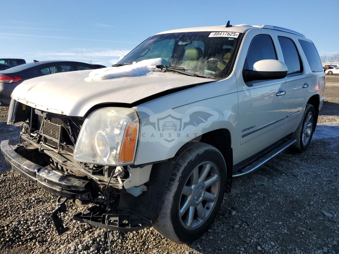 GMC Yukon DENALI 6.2L  8 2012
