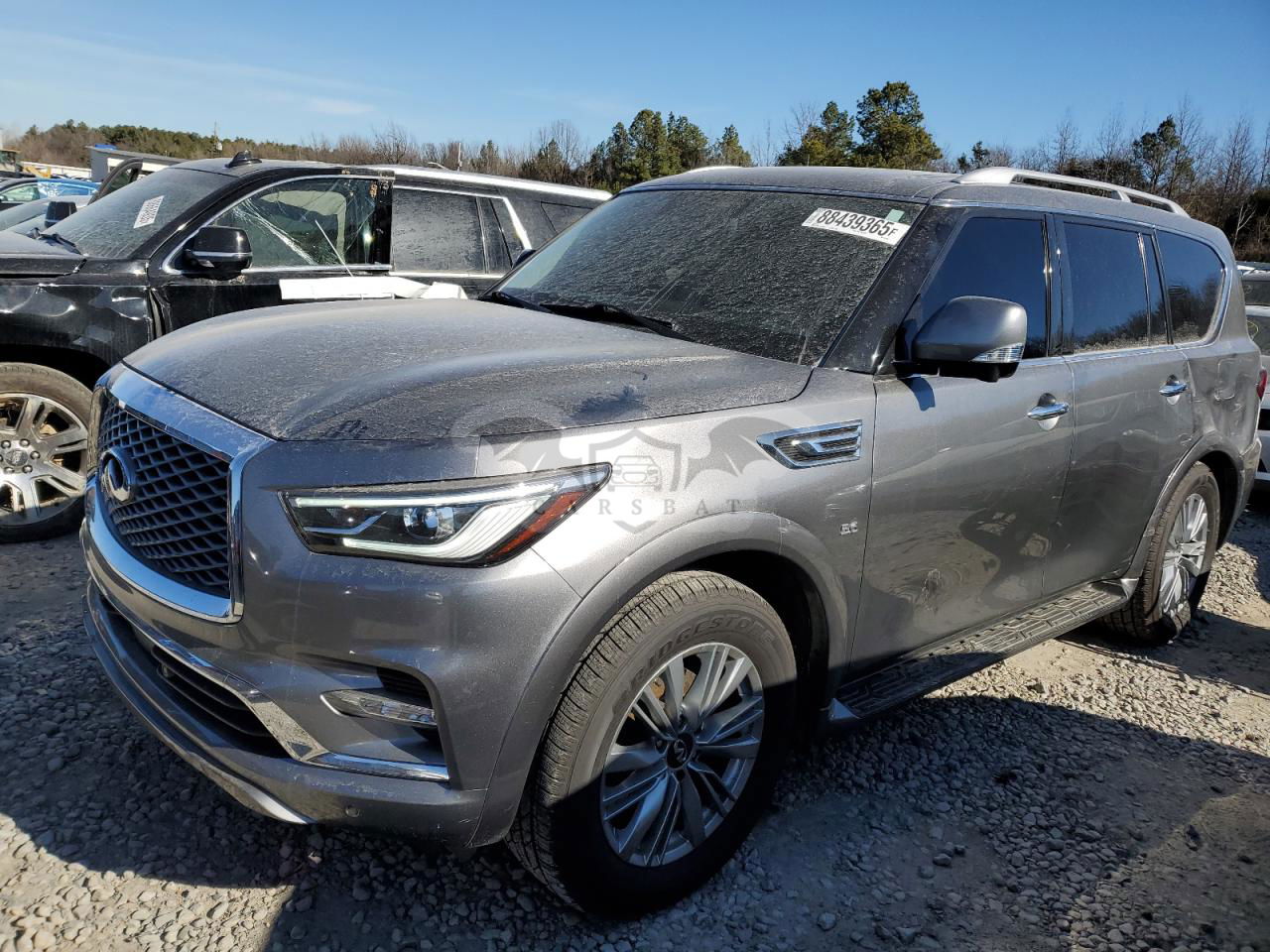 Infiniti QX80 LUXE 5.6L  8 2020