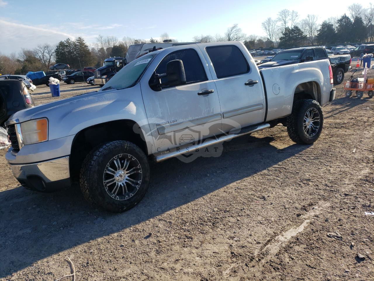 GMC Sierra K2500 SLE 6.6L  8 2011