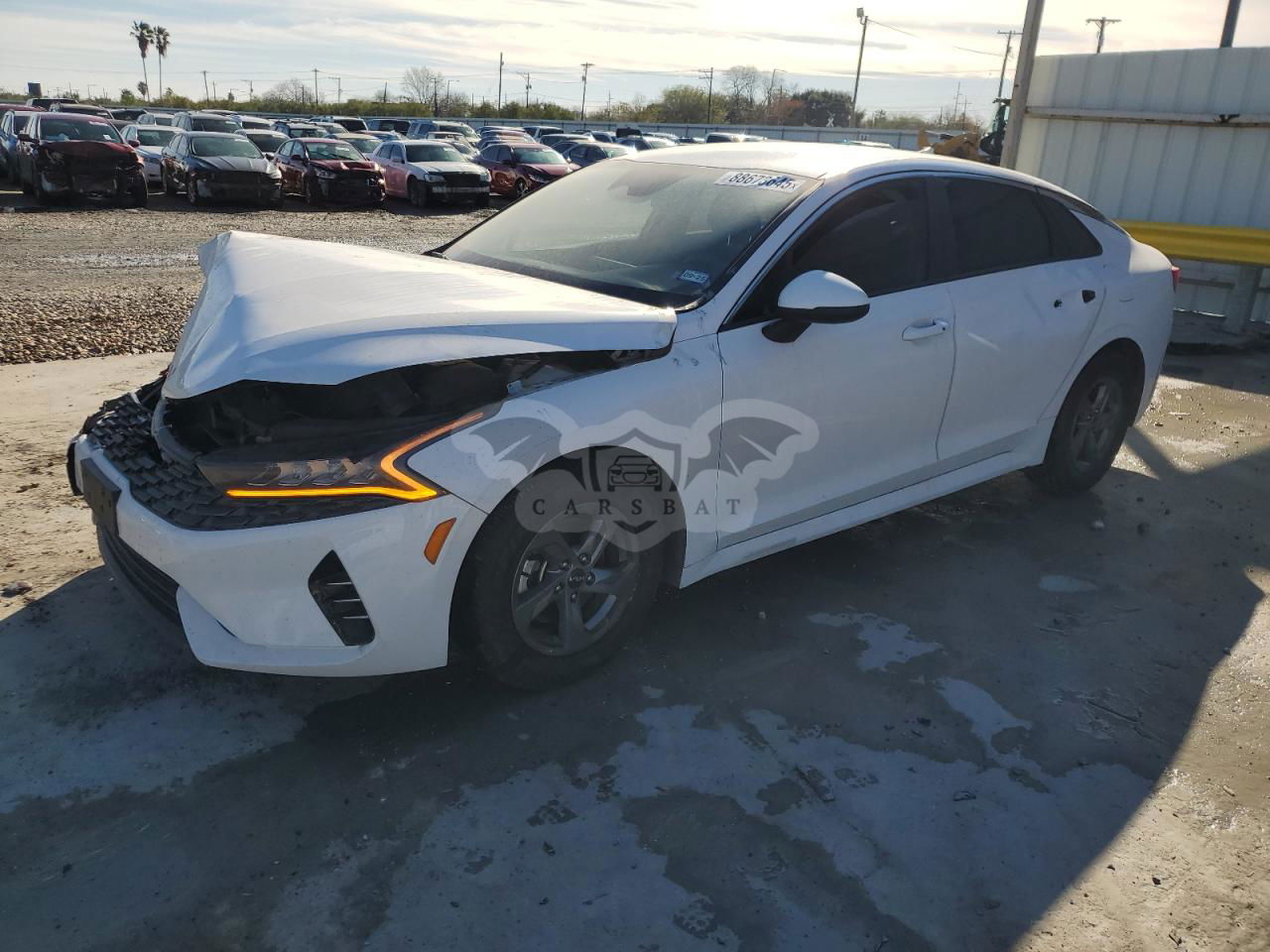 Kia K5 LXS 1.6L  4 2023