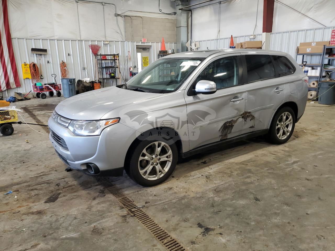 Mitsubishi Outlander SE 2.4L  4 2014