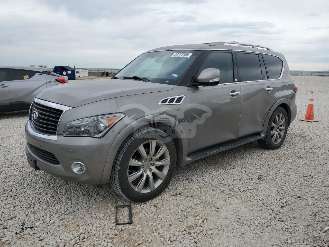 Infiniti QX80 5.6L  8 2014