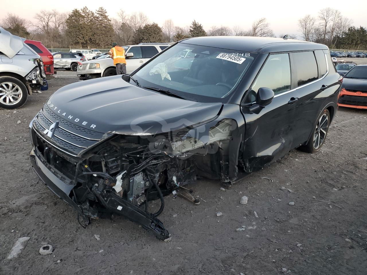 Mitsubishi Outlander SE 2.5L  4 2024