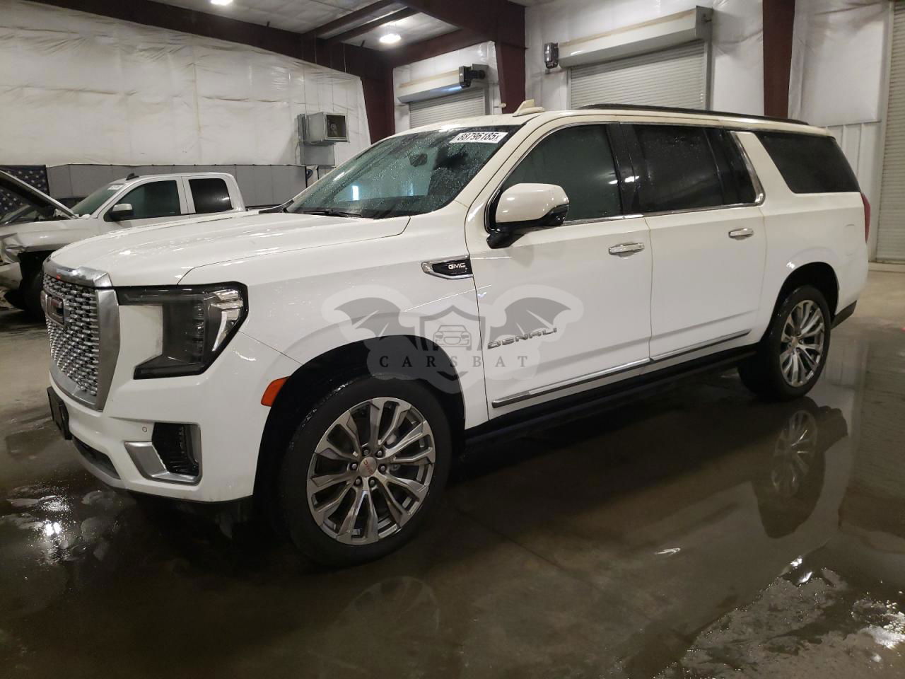 GMC Yukon DENALI 6.2L  8 2021