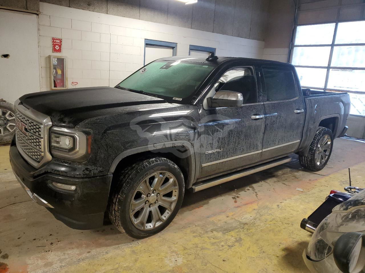 GMC Sierra K1500 DENALI 6.2L  8 2017