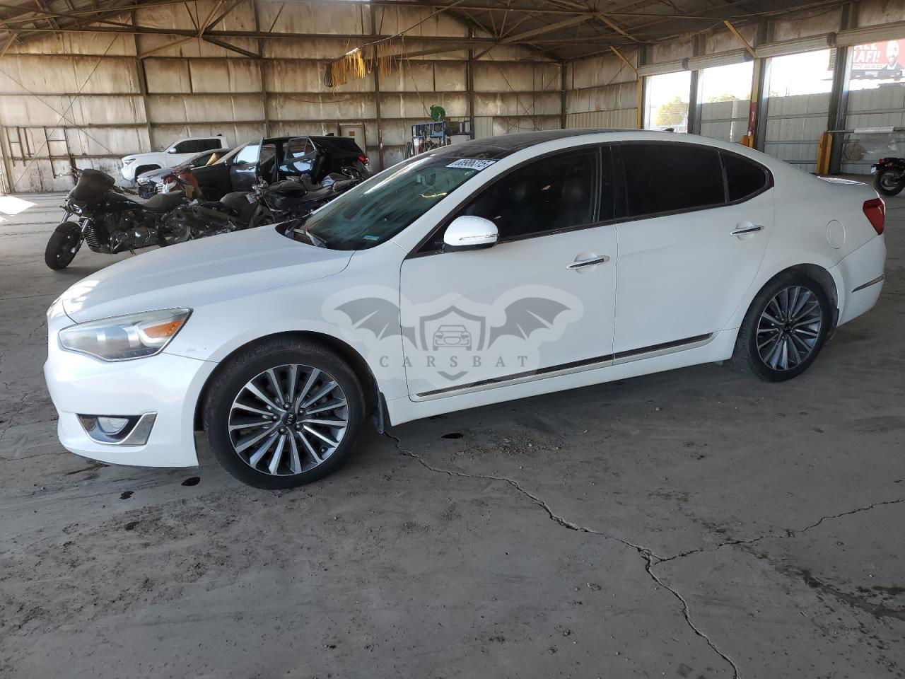 Kia Cadenza PREMIUM 3.3L  6 2015