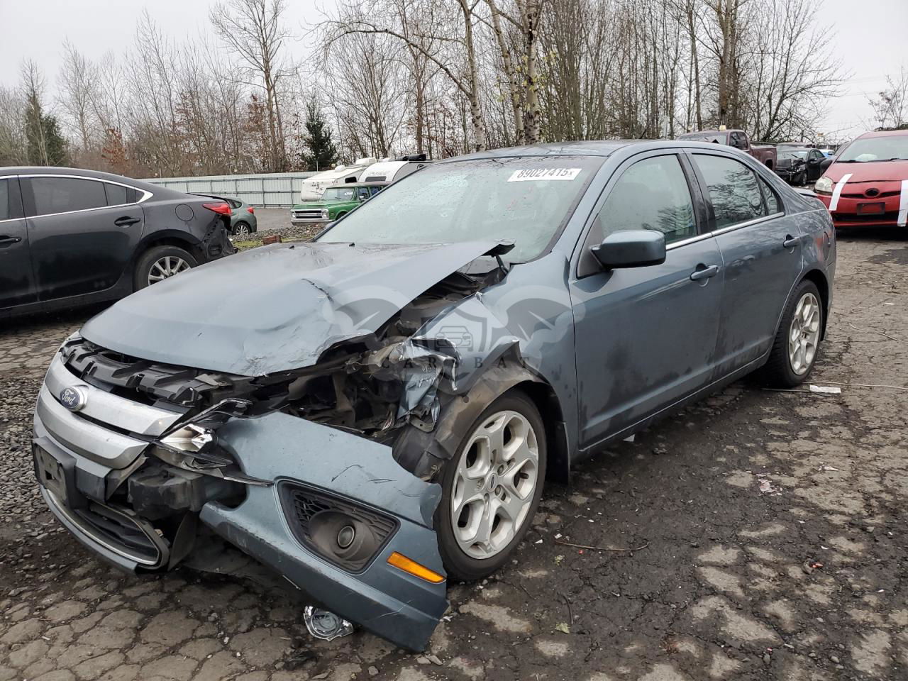 Ford Fusion SE 2.5L  4 2011