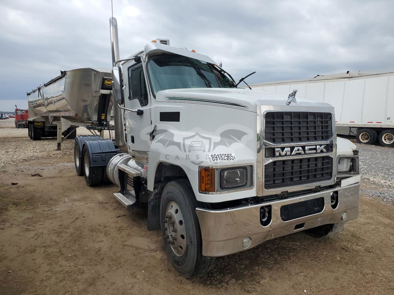 Mack Pinnacle 12.7L  6 2023