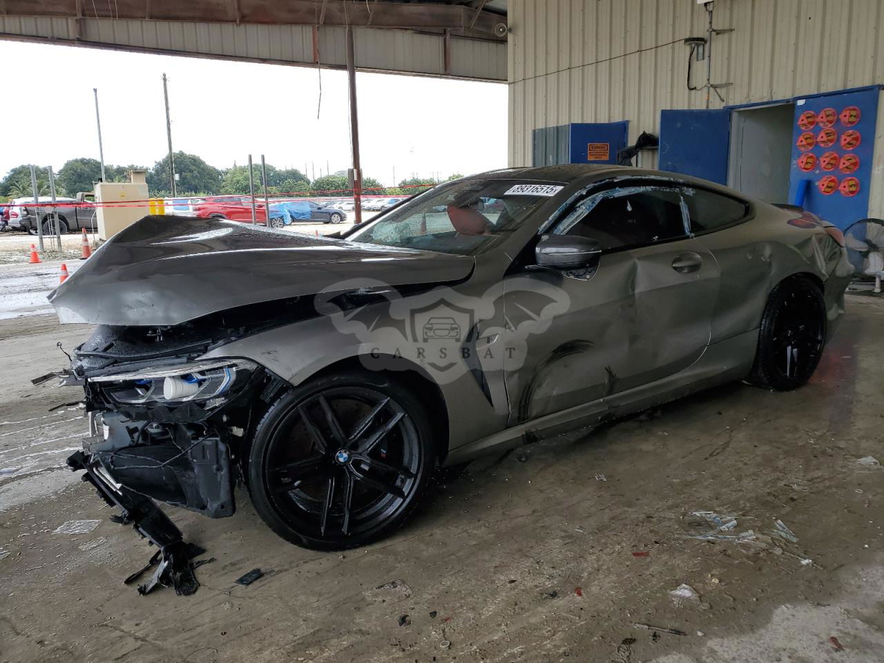 BMW M8 4.4L  8 2022