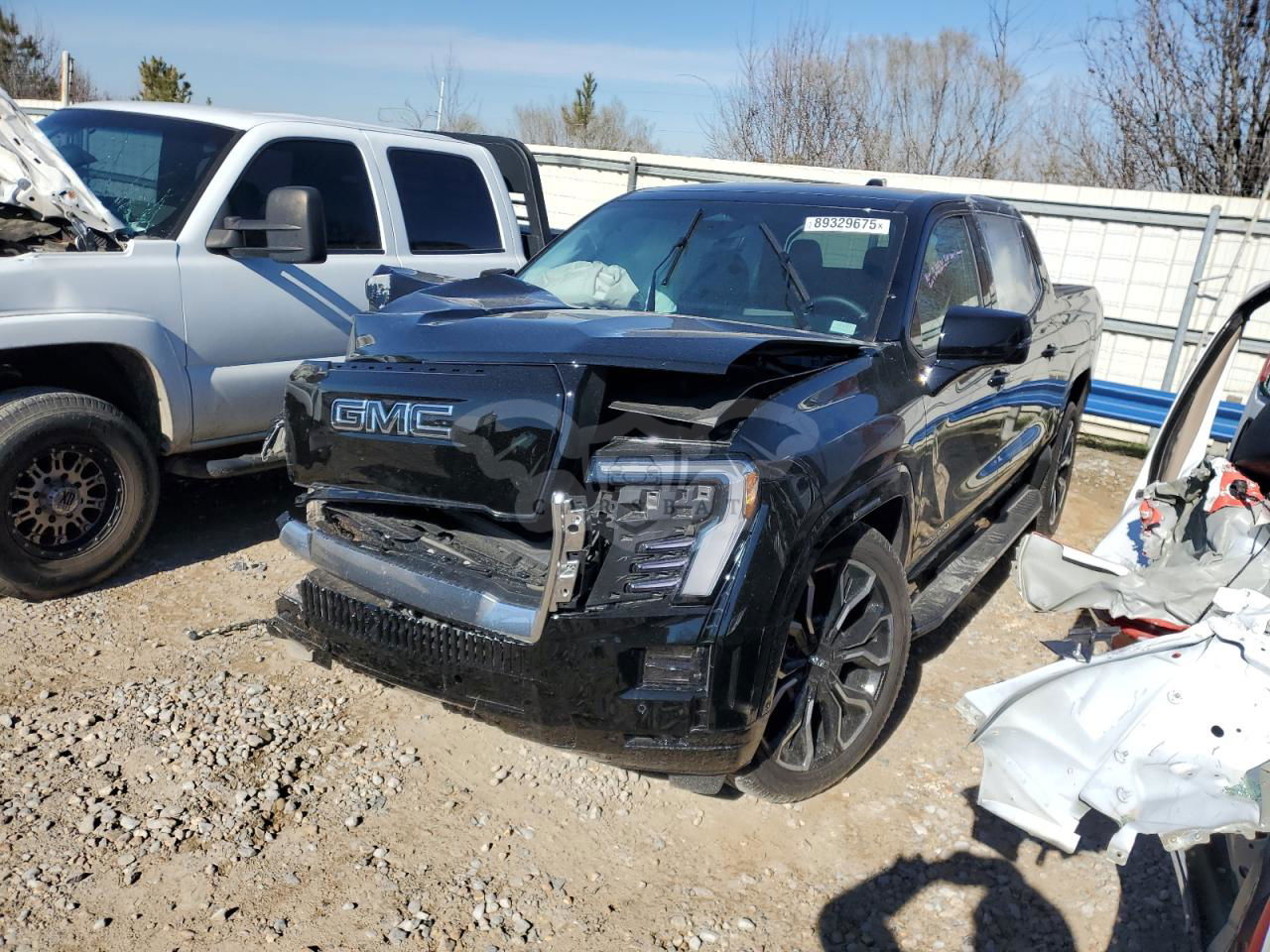 GMC Sierra DENALI 2025