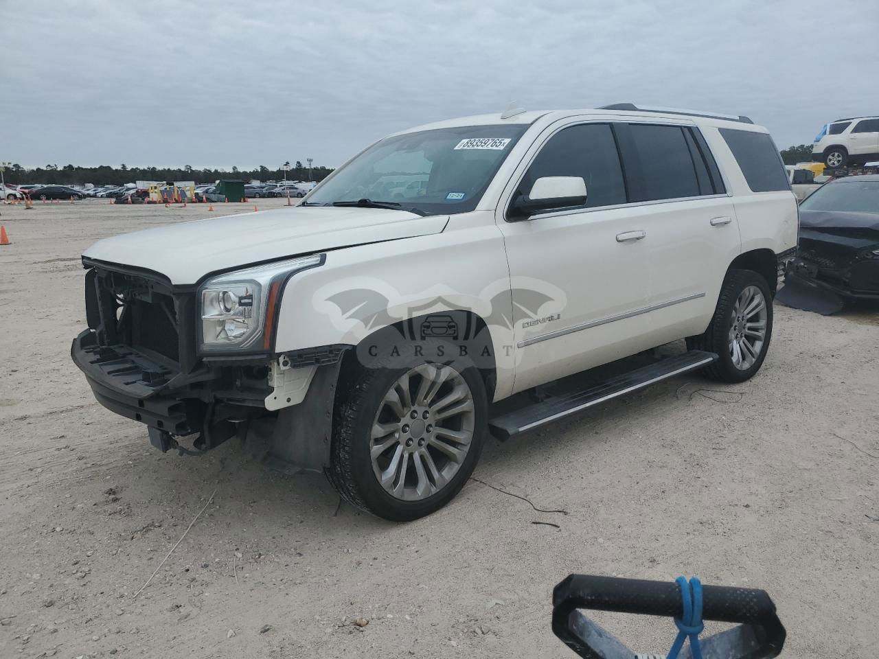 GMC Yukon DENALI 6.2L  8 2015